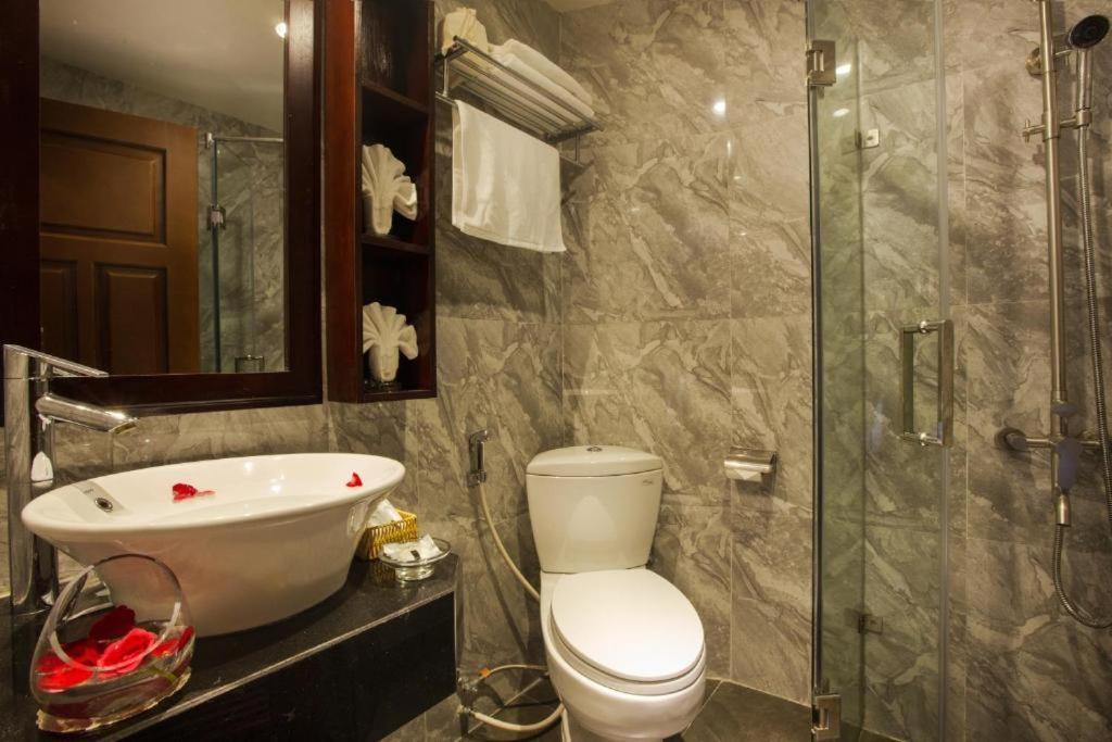 Ambassador Hanoi Hotel & Travel Exterior foto